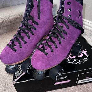 Vibrant Purple High-Top Roller Skates with Suede Finish